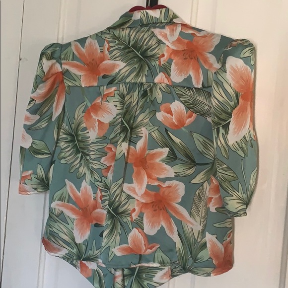 Top - Picture 5 of 6